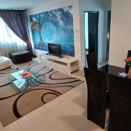 One Maxim Residence At Taragon Куала-Лумпур Экстерьер фото